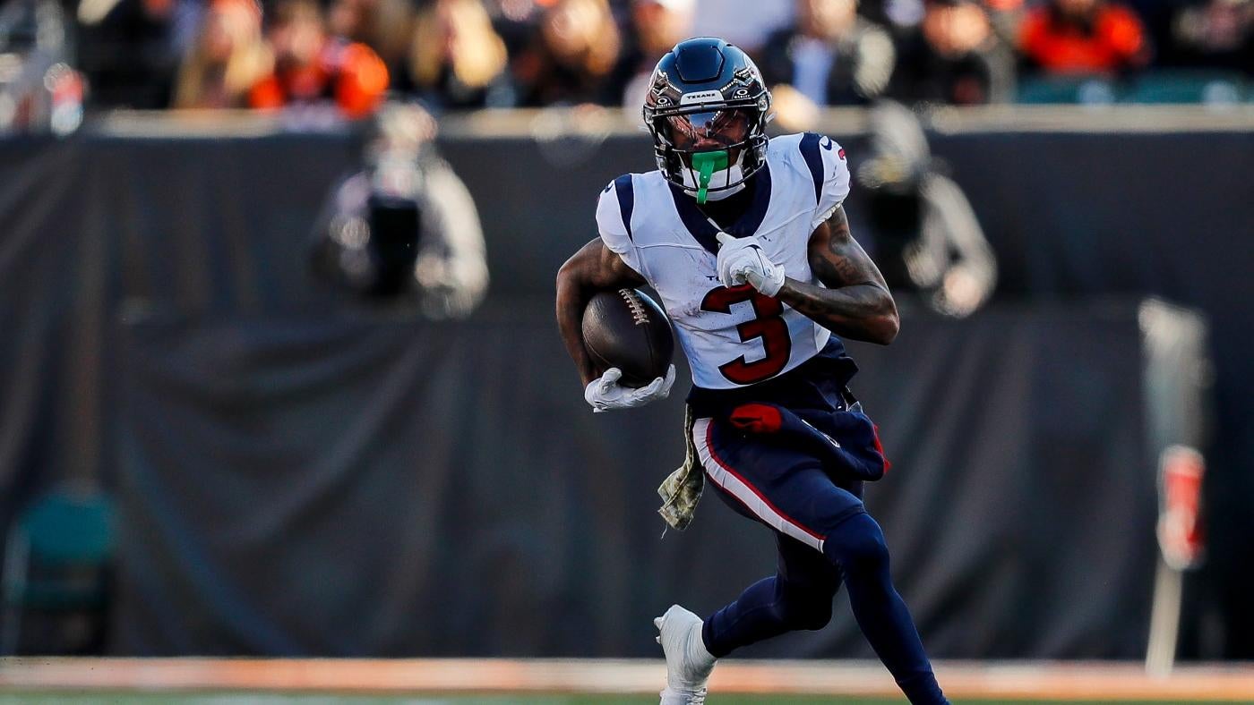 Fantasy Football Rankings 2024: Busts from the NFL model that called Jaylen Waddle's off season