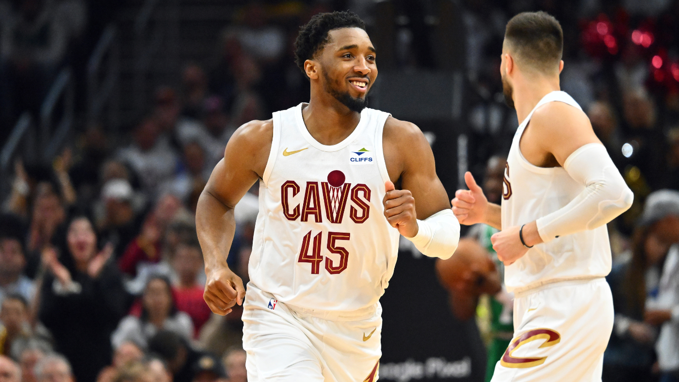 Donovan Mitchell contract extension: Cavaliers keep star guard with $150M deal following trade rumors