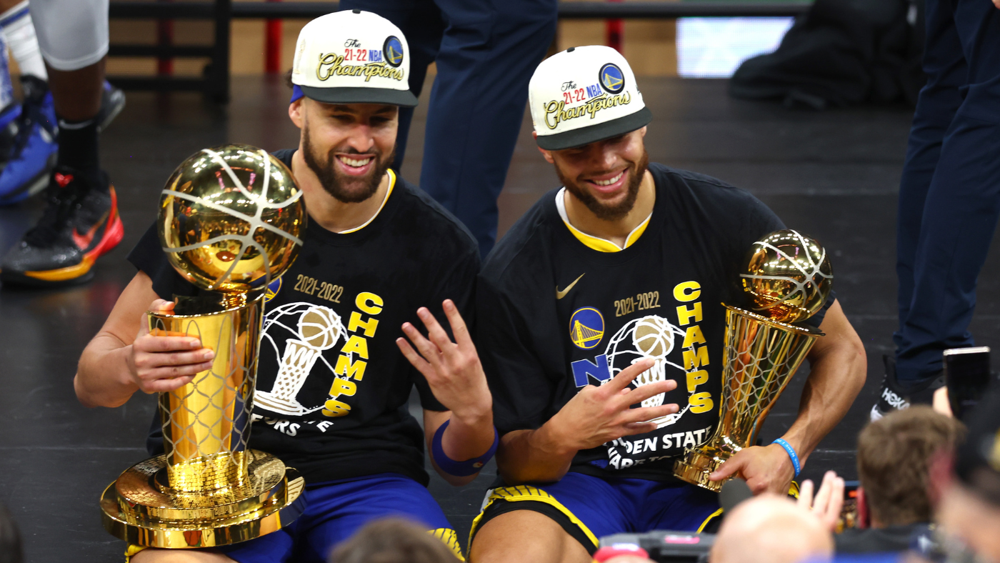 Stephen Curry reacts to Klay Thompson's Warriors departure, team plans to retire No. 11 jersey