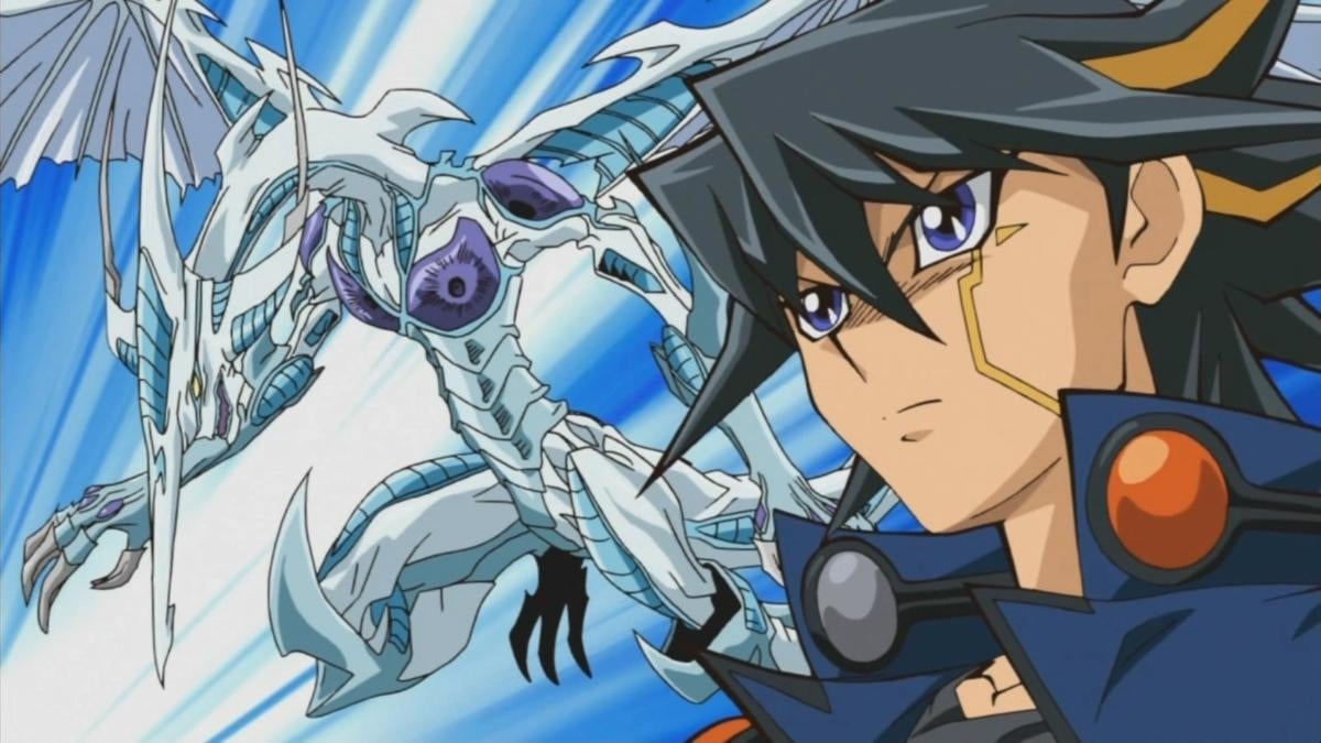 Косплей Yu-Gi-Oh вызывает Дракона Звездной Пыли вместе с Юсеем