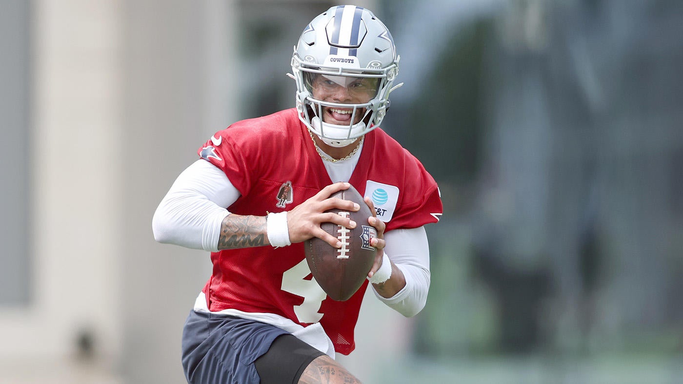 Dak Prescott foot injury: Cowboys QB explains boot usage, why it's 'absolutely nothing'