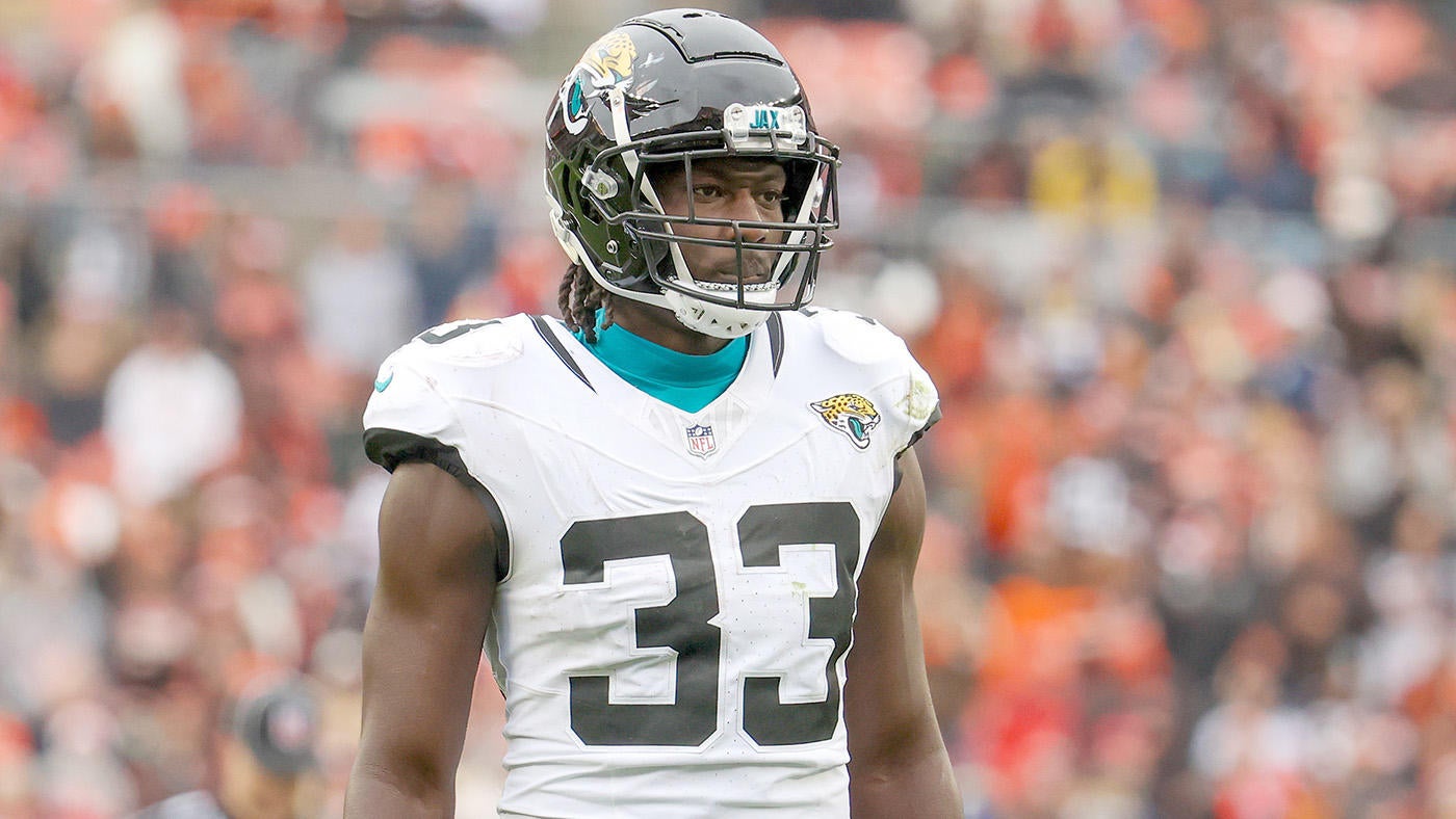 Jaguars' Devin Lloyd says expectations still sky high after frustrating 2023: 'It's the Super Bowl every year'