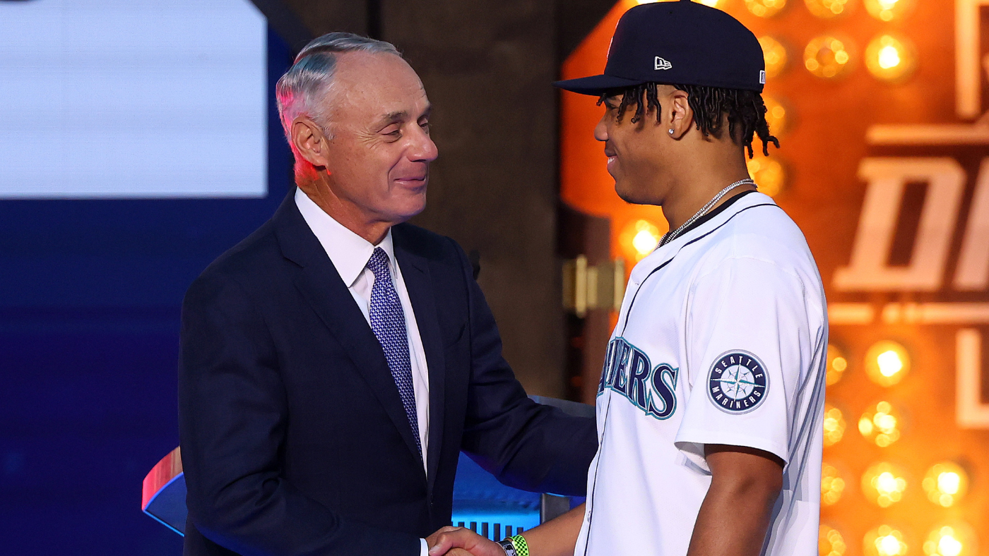 Where to watch 2024 MLB Draft: Live stream, Day 2 time, MLB Draft order with Rounds 3-10 on Monday