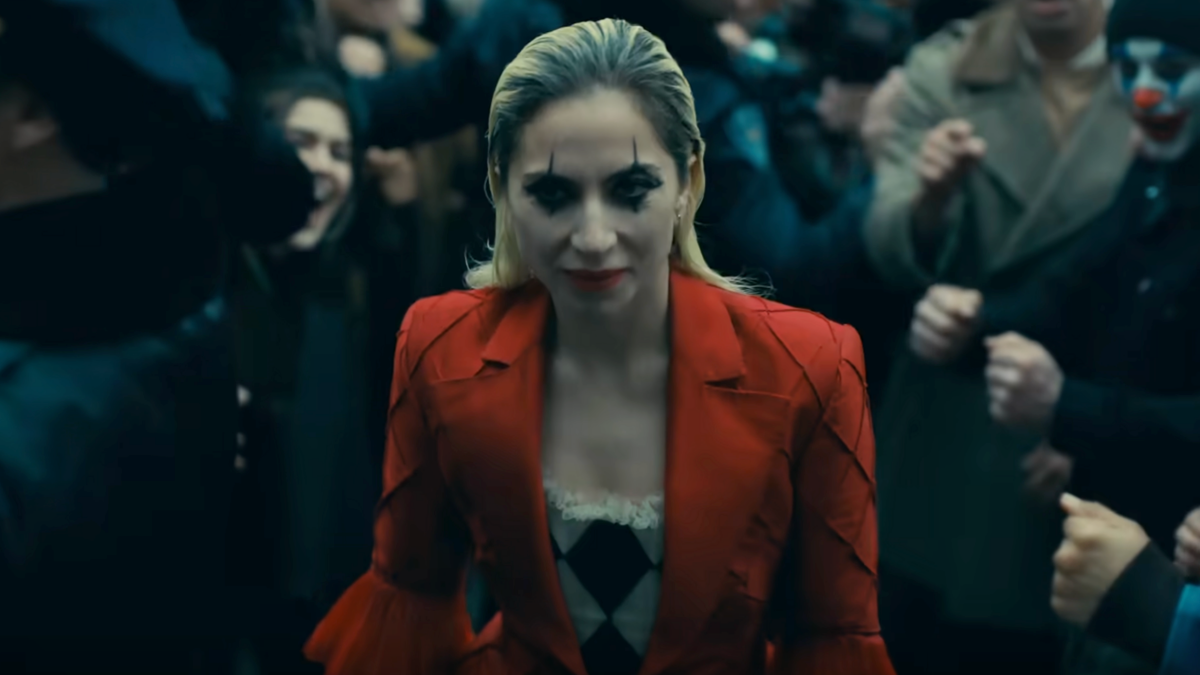 Lady Gaga's Harley Quinn Steps Out in a Comic-Inspired Outfit in New Look at Joker: Folie Á Deux