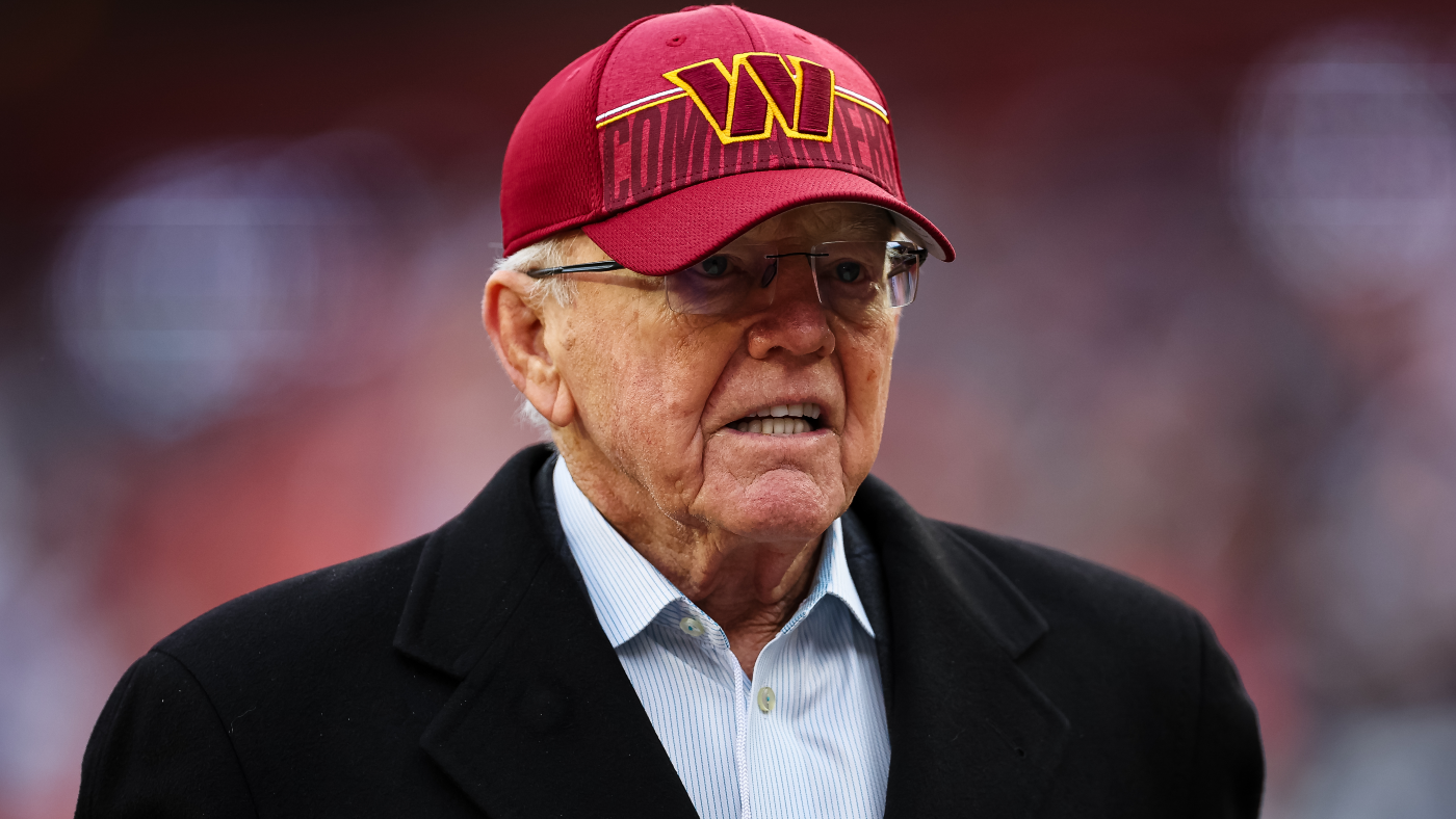 NFL coaching legend Joe Gibbs gives passionate speech at Commanders training camp