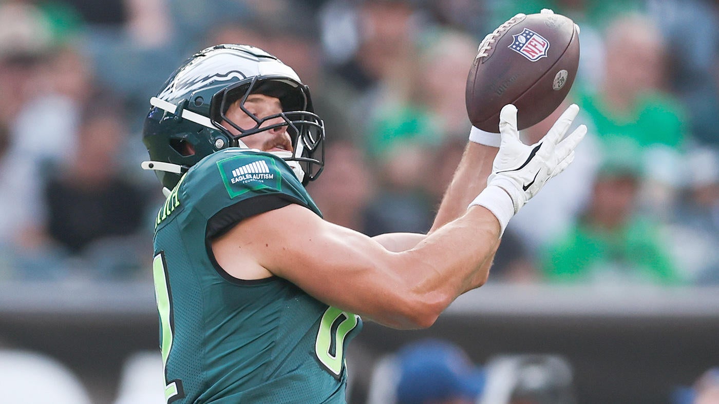 Eagles training camp observations Day 10: Grant Calcaterra, Britain Covey  on track to win key position battles - CBS Sports