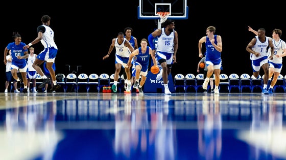 240712mbball-08cw-1.jpg
