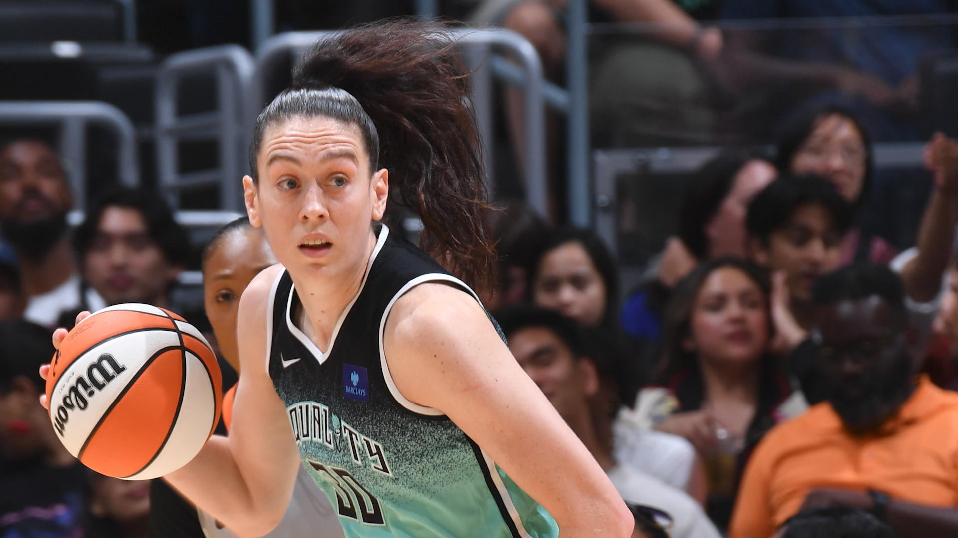 WNBA scores, takeaways: Mercury, Liberty cruise to wins, Angel Reese makes more history