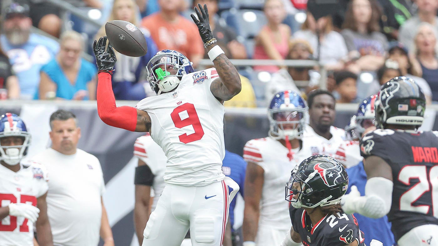 Giants WR Malik Nabers makes impressive grabs, including first as pro; Daniel Jones, rookie building chemistry