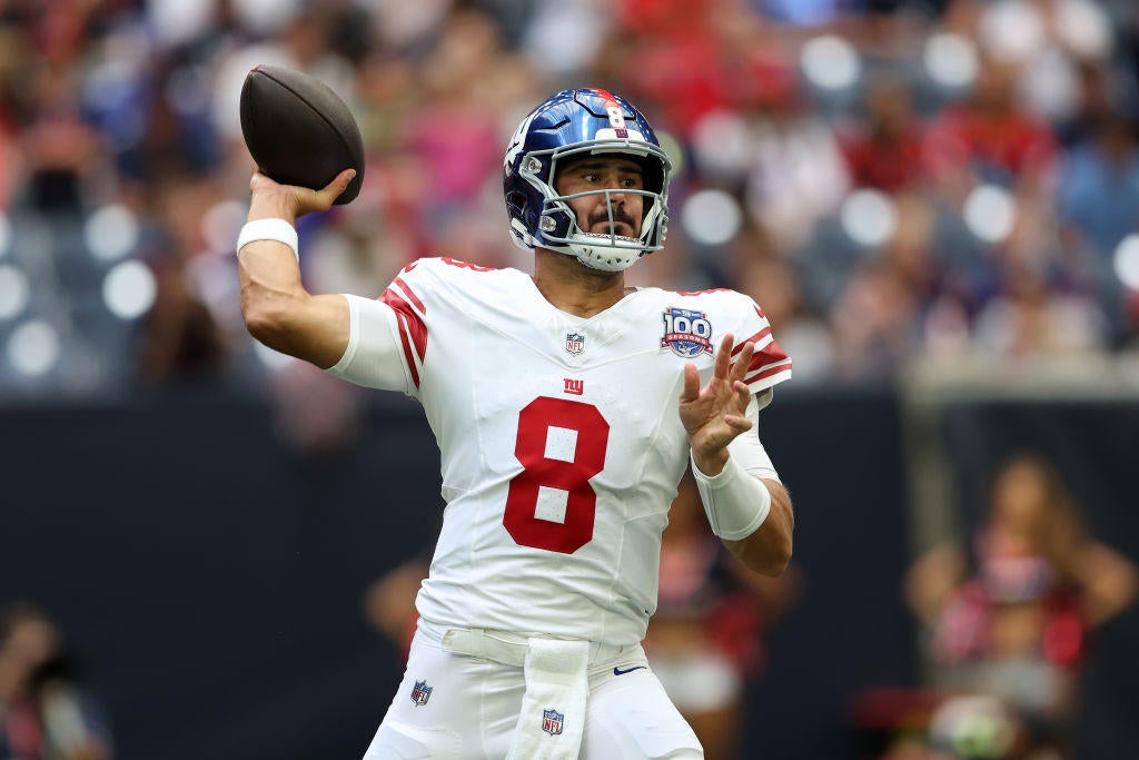 daniel-jones-2g.jpg