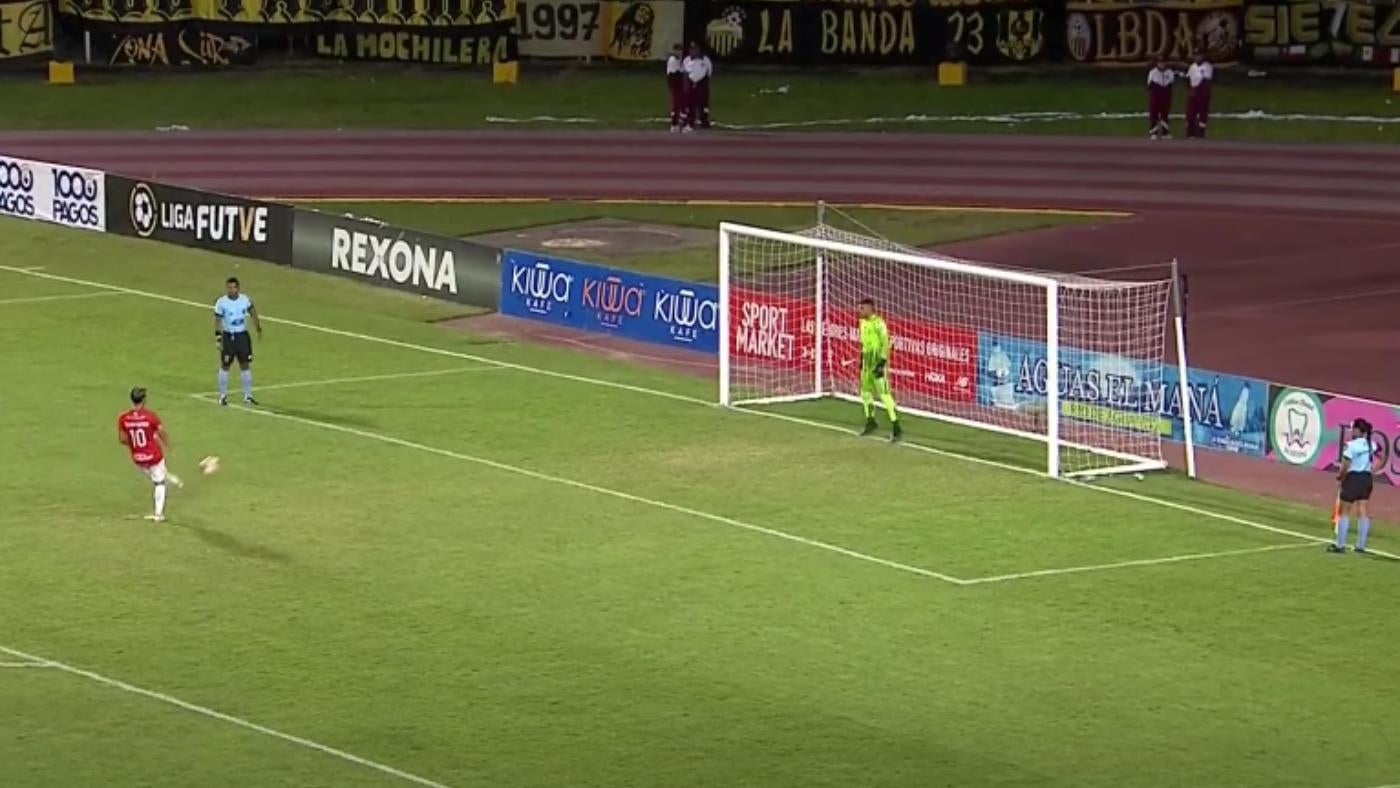 Venezuelan soccer team protests ref’s decision making with strange, controversial penalty shootout stunt