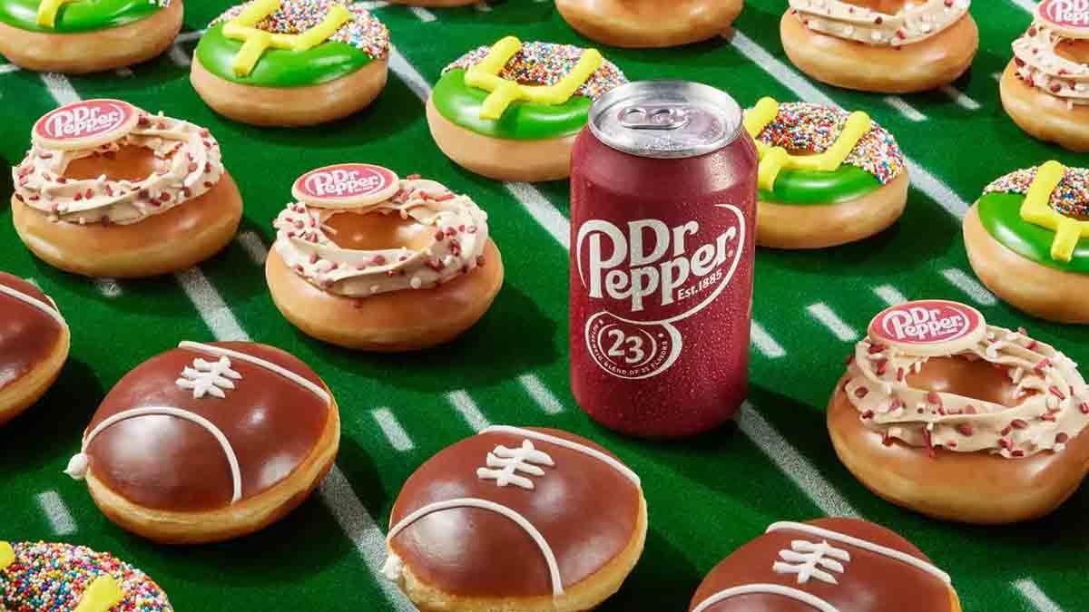 Krispy Kreme представляет пончик со вкусом Dr Pepper к открытию футбольного сезона