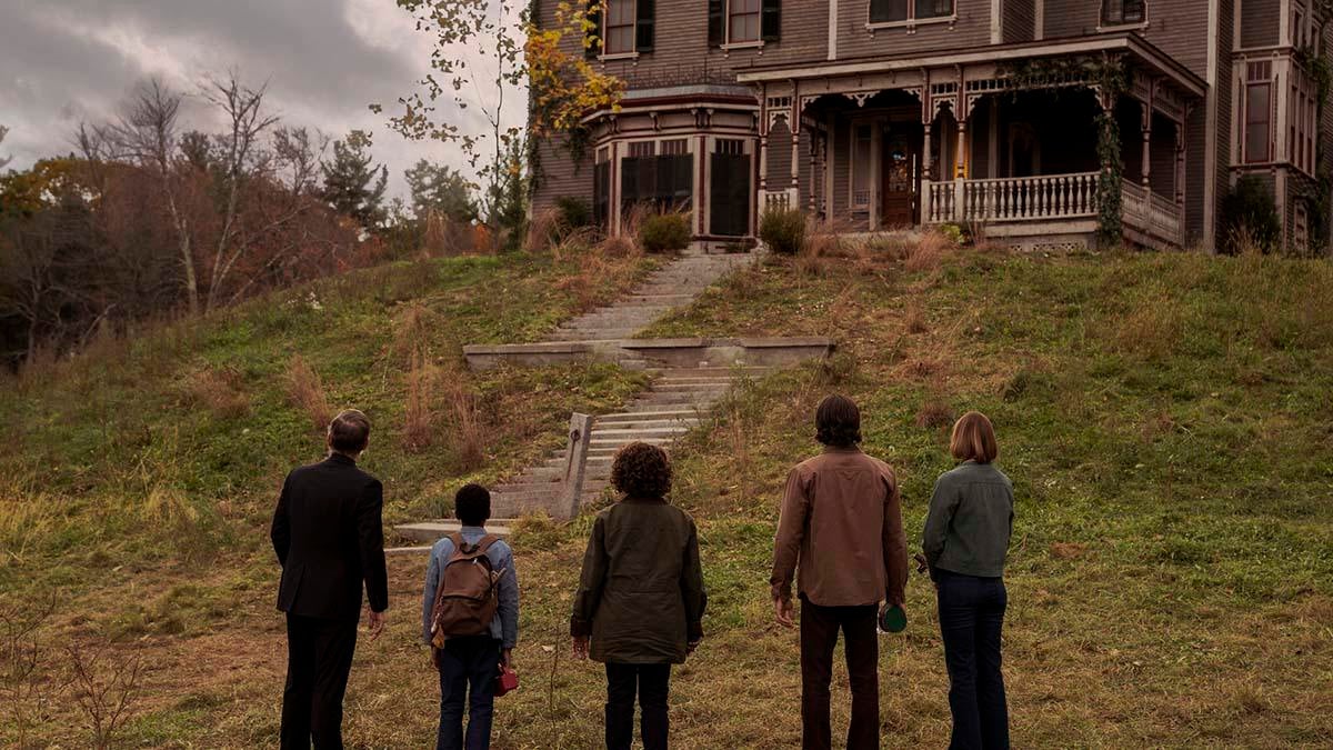 salems-lot-alfre-woodard-john-benjamin-hickey-makenzie-leigh-lewis-pullman-jordan-preston-carter-header.jpg salems-lot-alfre-woodard-john-benjamin-hickey-makenzie-leigh-lewis-pullman-jordan-preston-carter-header.jpg