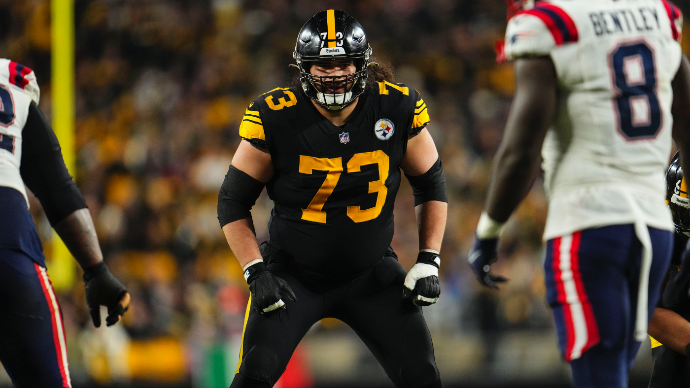 Steelers OL Isaac Seumalo avoids season-ending pectoral injury, expected to miss a month, per report