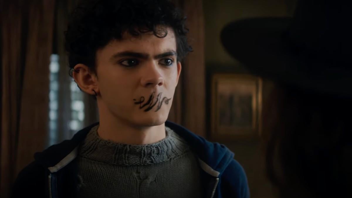 Agatha All Along Director Refutes Popular Teen Fan Theory