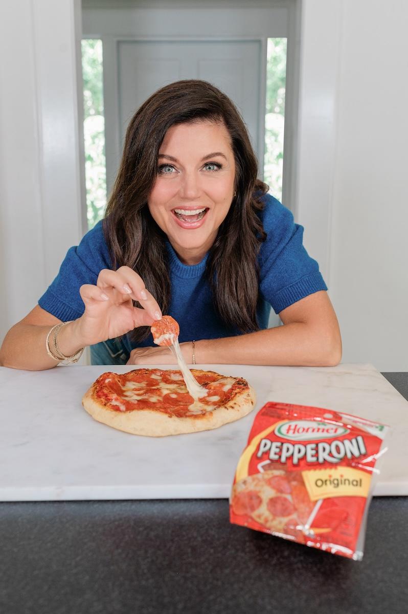 Tiffani Thiessen Celebrates National Pepperoni Pizza Day with HORMEL