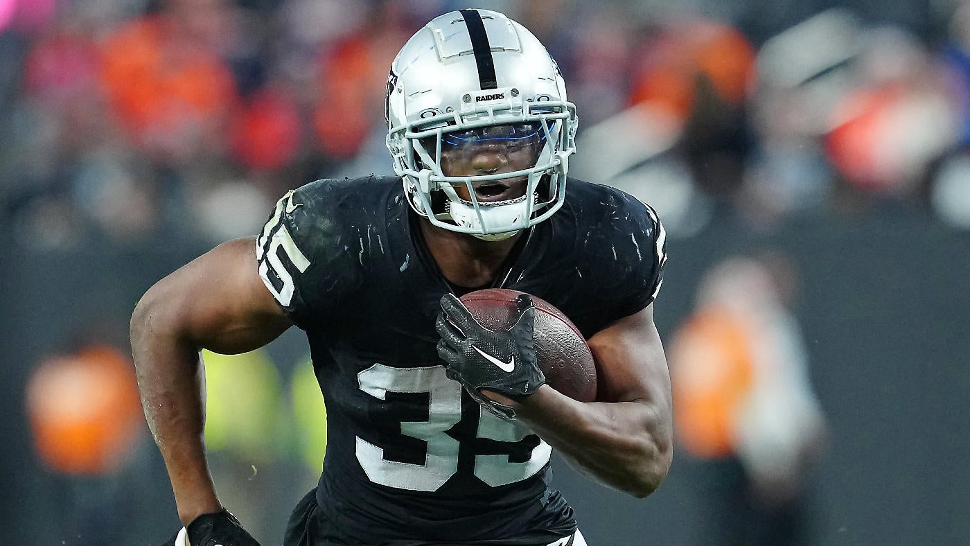 NFL DFS, Week 1: Top DraftKings, FanDuel daily Fantasy football picks include Zamir White, Terry McLaurin