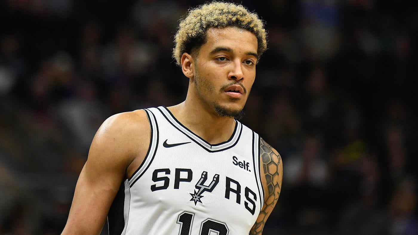 Spurs' Jeremy Sochan not injured after he 'lost control of his vehicle' during car crash in San Antonio