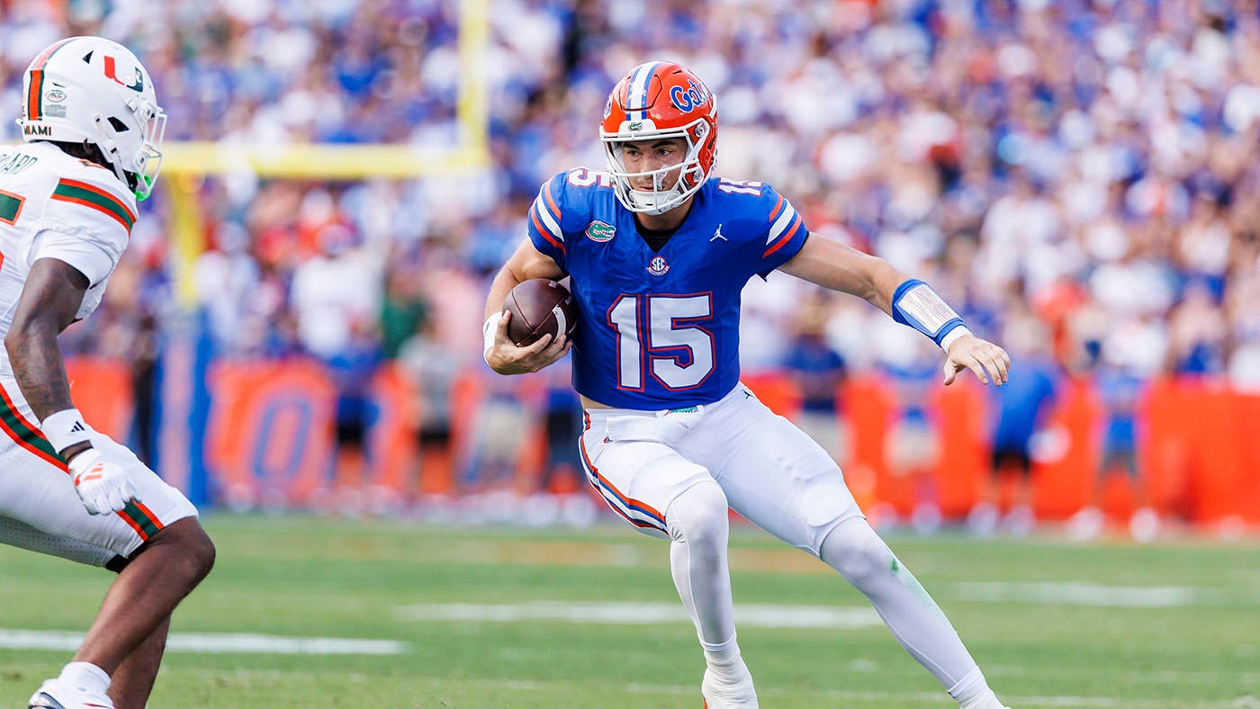 Graham Mertz injury: Florida's starting QB exits Miami game after brutal hit; star freshman DJ Lagway debuts