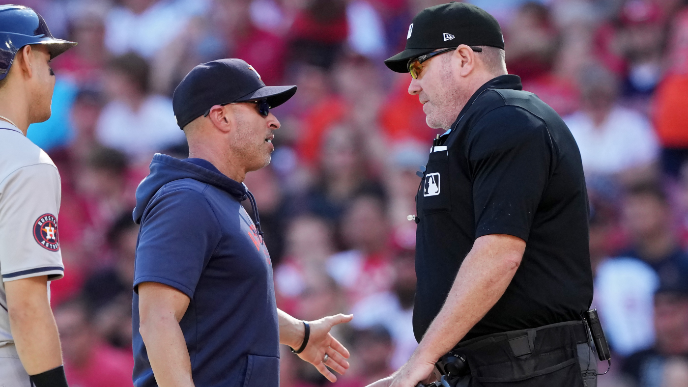 Astros manager ejected after missed call on Alex Bregman fails to get overturned by MLB replay review