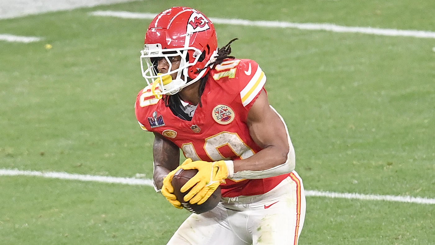 Chiefs' Isiah Pacheco throws up on sideline, then makes Ravens sick with tough TD run on same series