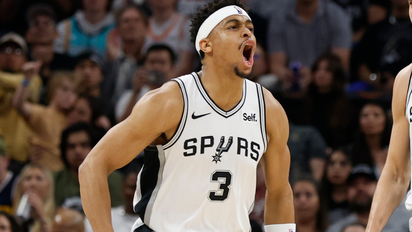 Spurs' Keldon Johnson changes jersey number, allowing Chris Paul to wear No. 3 in San Antonio