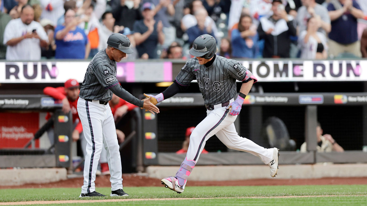 Mets win ninth consecutive vs. Reds, could enter Sunday with sole possession of playoff spot