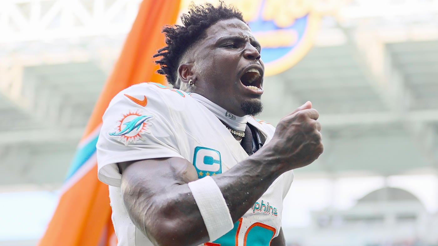 Dolphins' Tyreek Hill calls for 'escalating' police officer involved in detainment to be fired 'immediately'