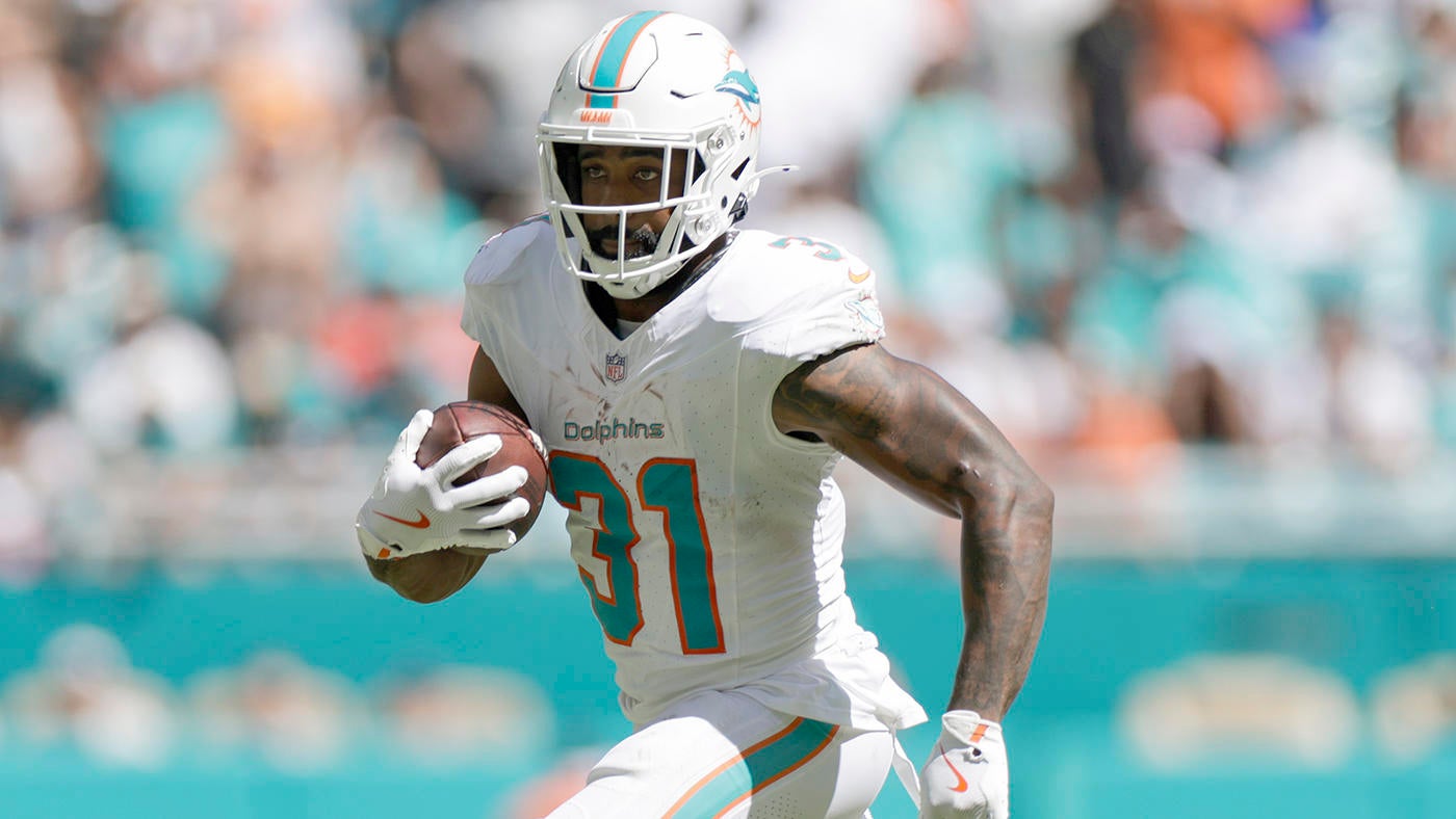 Dolphins' Raheem Mostert ruled out Thursday vs. Bills, De'Von Achane questionable; Miami's options at RB