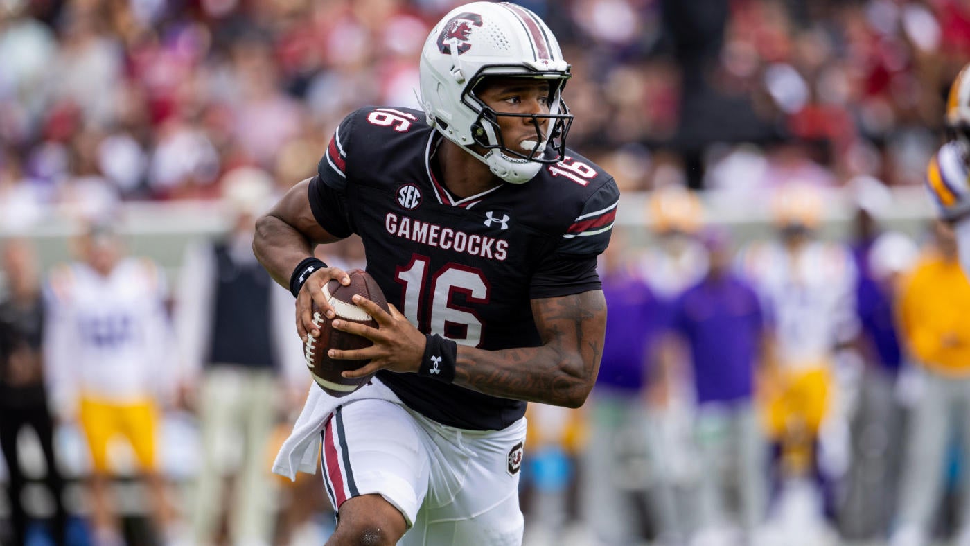 South Carolina quarterback LaNorris Sellers exits LSU game with injury, will try to play in second half