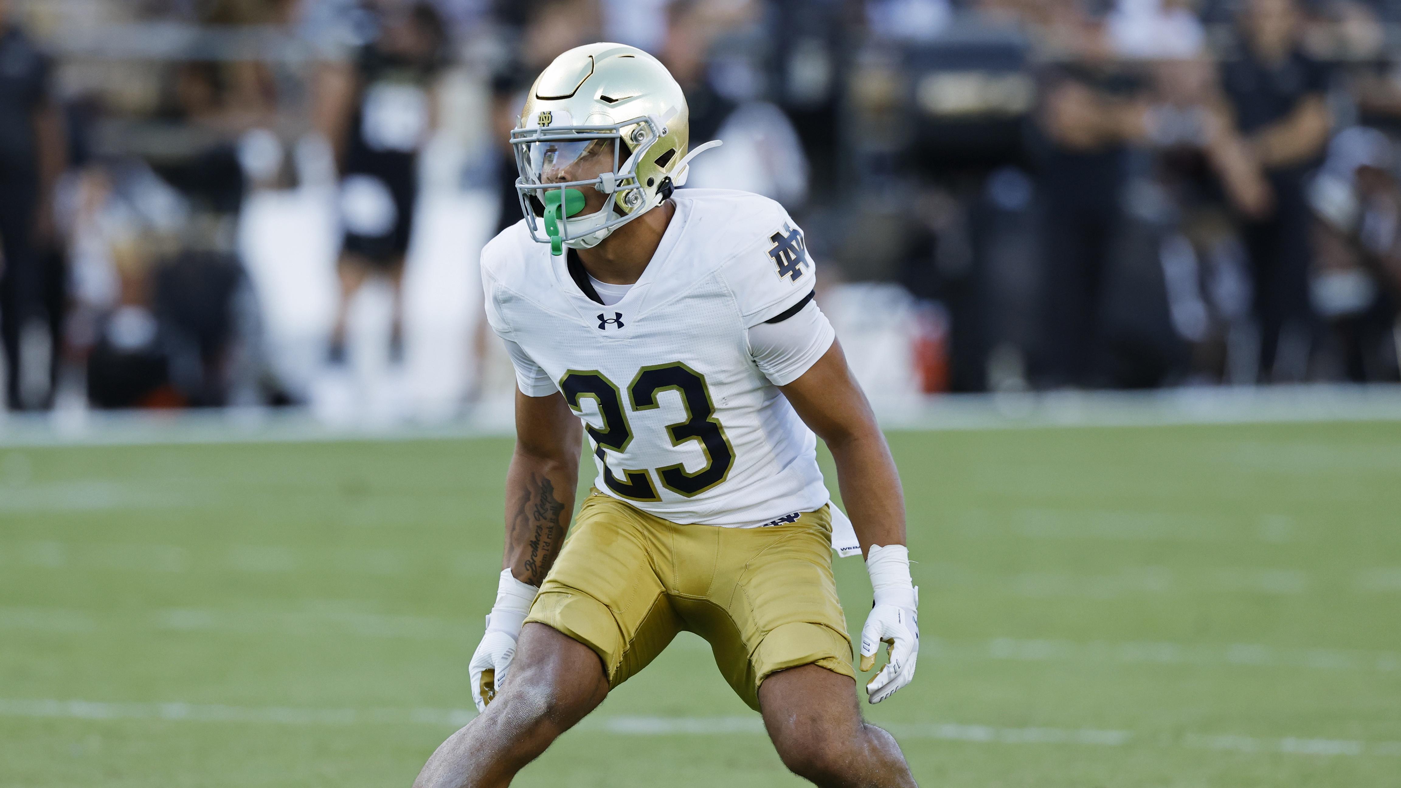 Notre Dame safety Kennedy Urlacher, Brian Urlacher's son, debuts with a buzz in Fighting Irish's win at Purdue