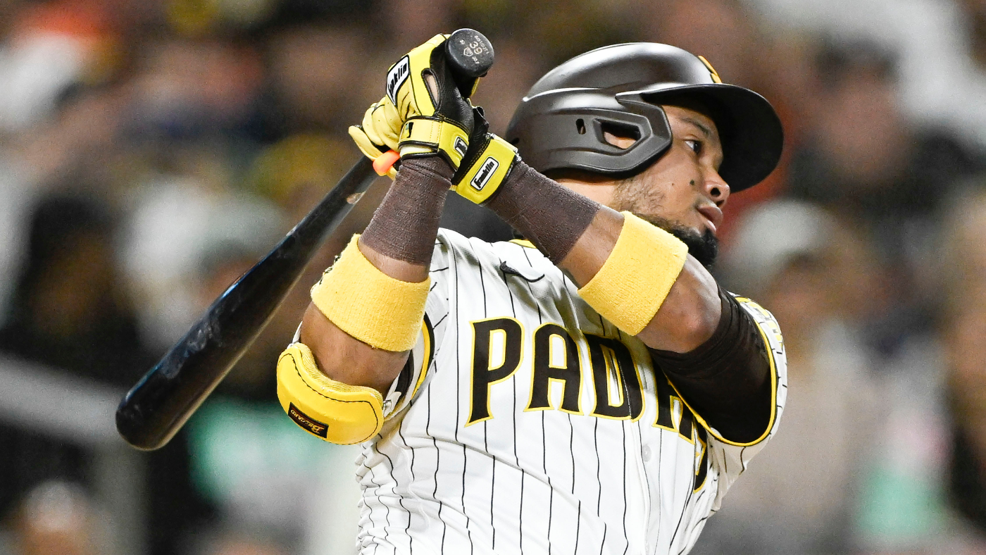 Luis Arraez strikes out: Padres star went 141 plate appearances between strikeouts, longest streak since 2001