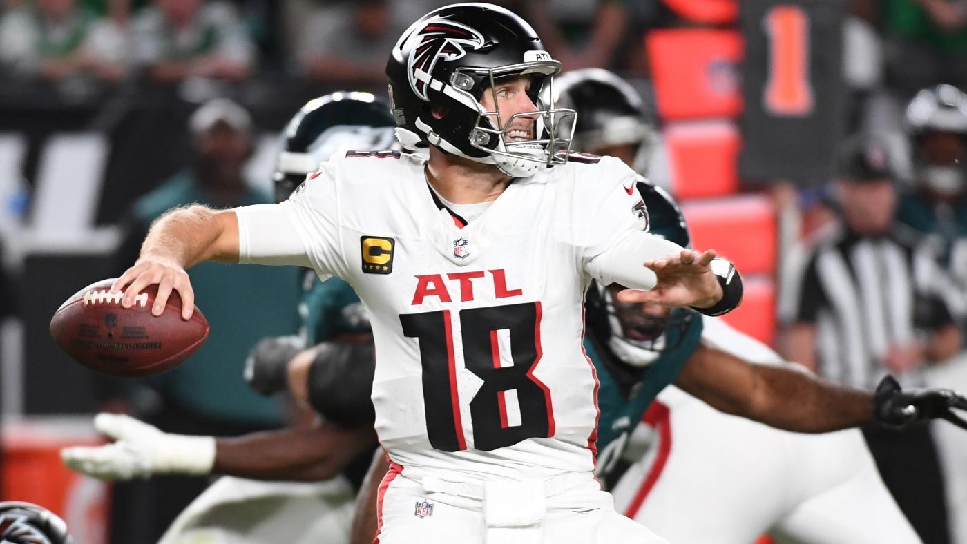 Thursday Night Football odds, prediction, spread: Falcons vs. Buccaneers picks by NFL expert on 49-25 run