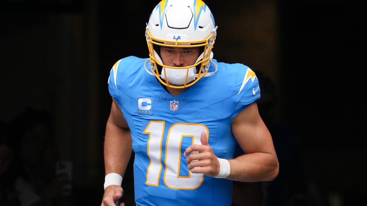 Justin Herbert injury update: Chargers' QB says he's dealing with high ankle sprain, questionable vs. Steelers