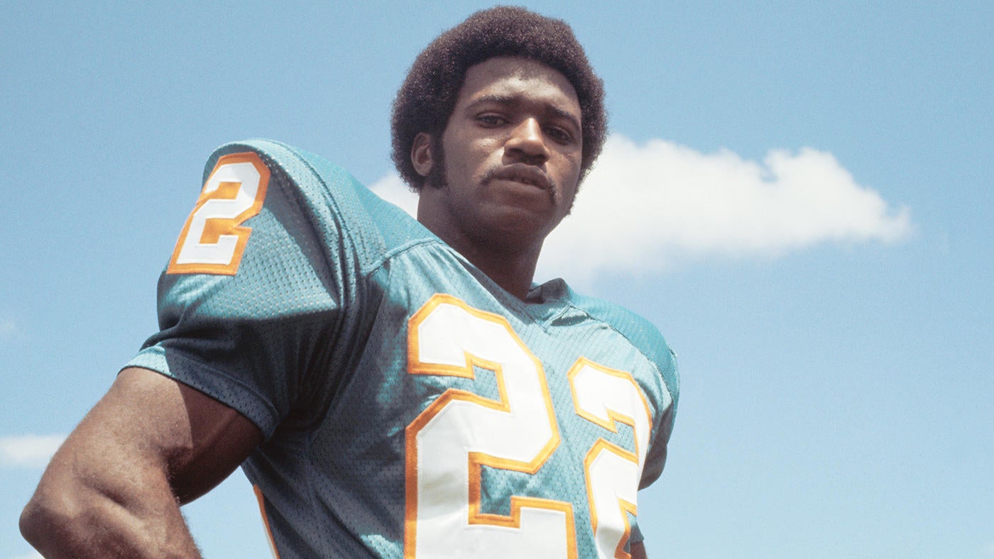 Dolphins legend Mercury Morris dies at 77; key member of famous undefeated 1972 Miami team