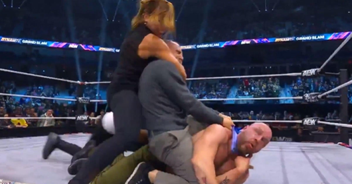 Watch: AEW's Bryan Danielson Chokes Out Jon Moxley on Dynamite