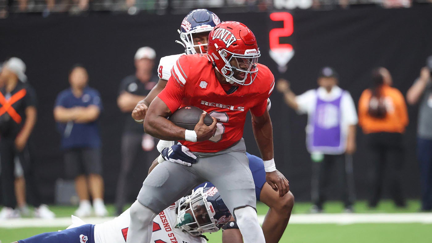 UNLV QB Hajj-Malik Williams shines vs. Fresno State, proves Rebels will be just fine without Matthew Sluka