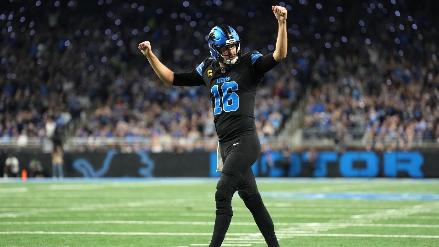 LOOK: Lions' Jared Goff catches TD on perfectly executed trick play vs. Seahawks on 'Monday Night Football'