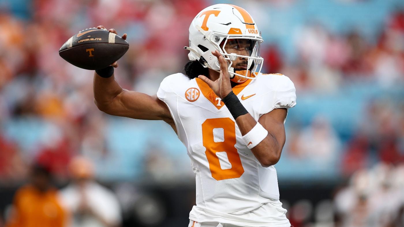 Tennessee vs. Arkansas prediction, odds, line, spread: 2024 college football picks, prop bets from top expert