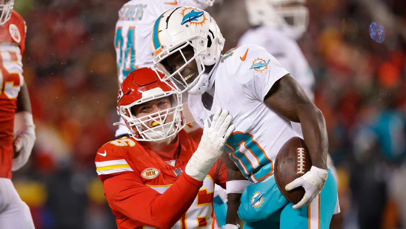 Tyreek Hill back to Chiefs? Dolphins star WR addresses speculation about possible trade back to K.C.