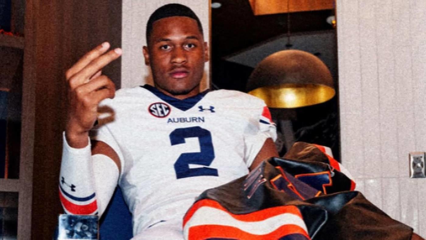 Elite QB Deuce Knight flips commitment from Notre Dame to Auburn, giving Tigers much-needed recruiting win