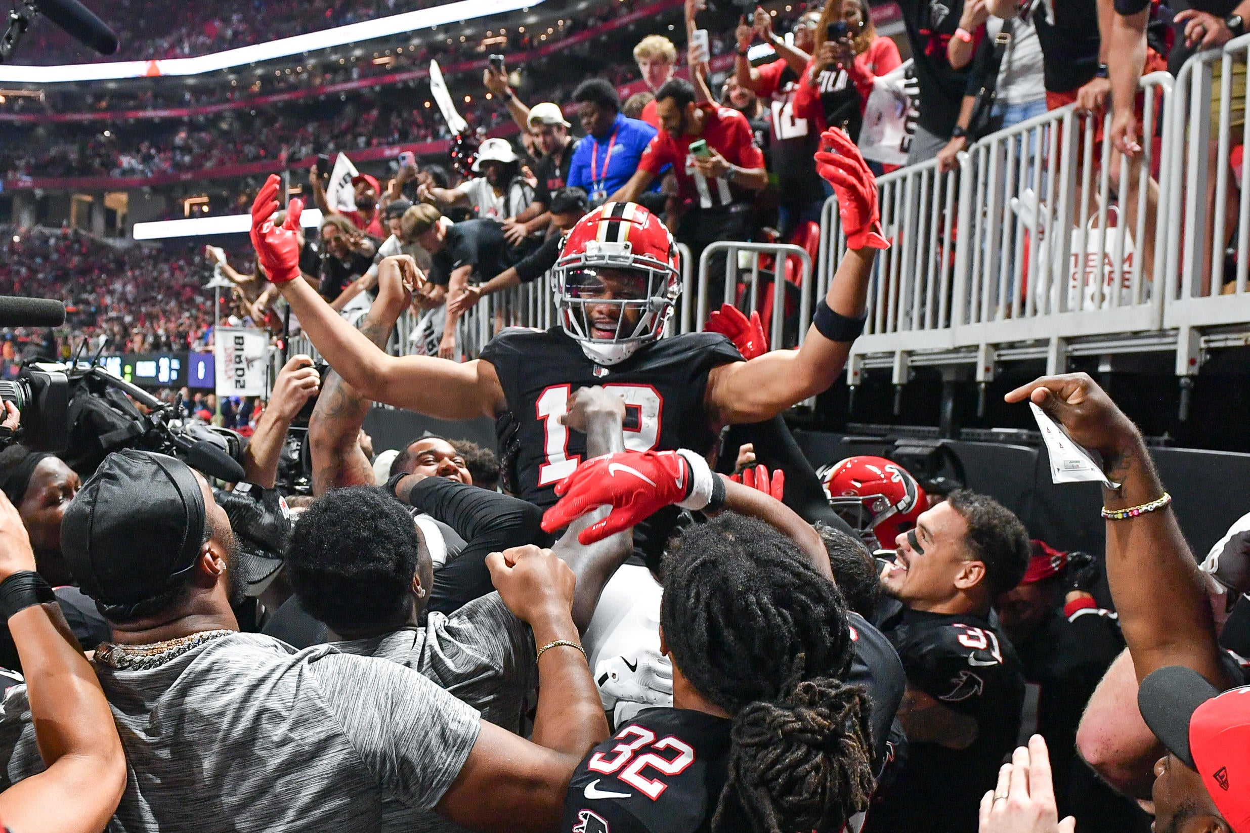 Falcons WR KhaDarel Hodge feels overtime TD vs. Buccaneers was 'moment of my life'