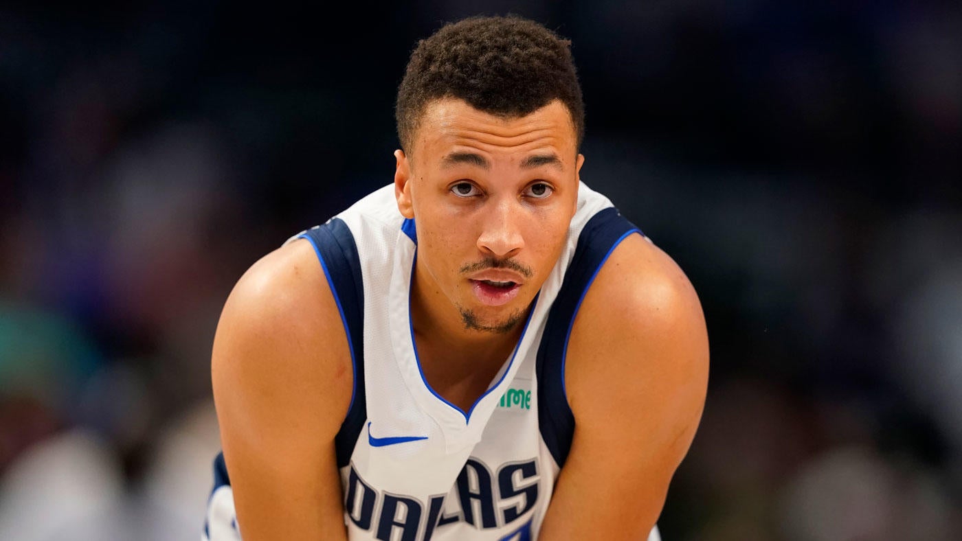 Dante Exum injury update: Mavericks guard to miss three months after undergoing wrist surgery, per report