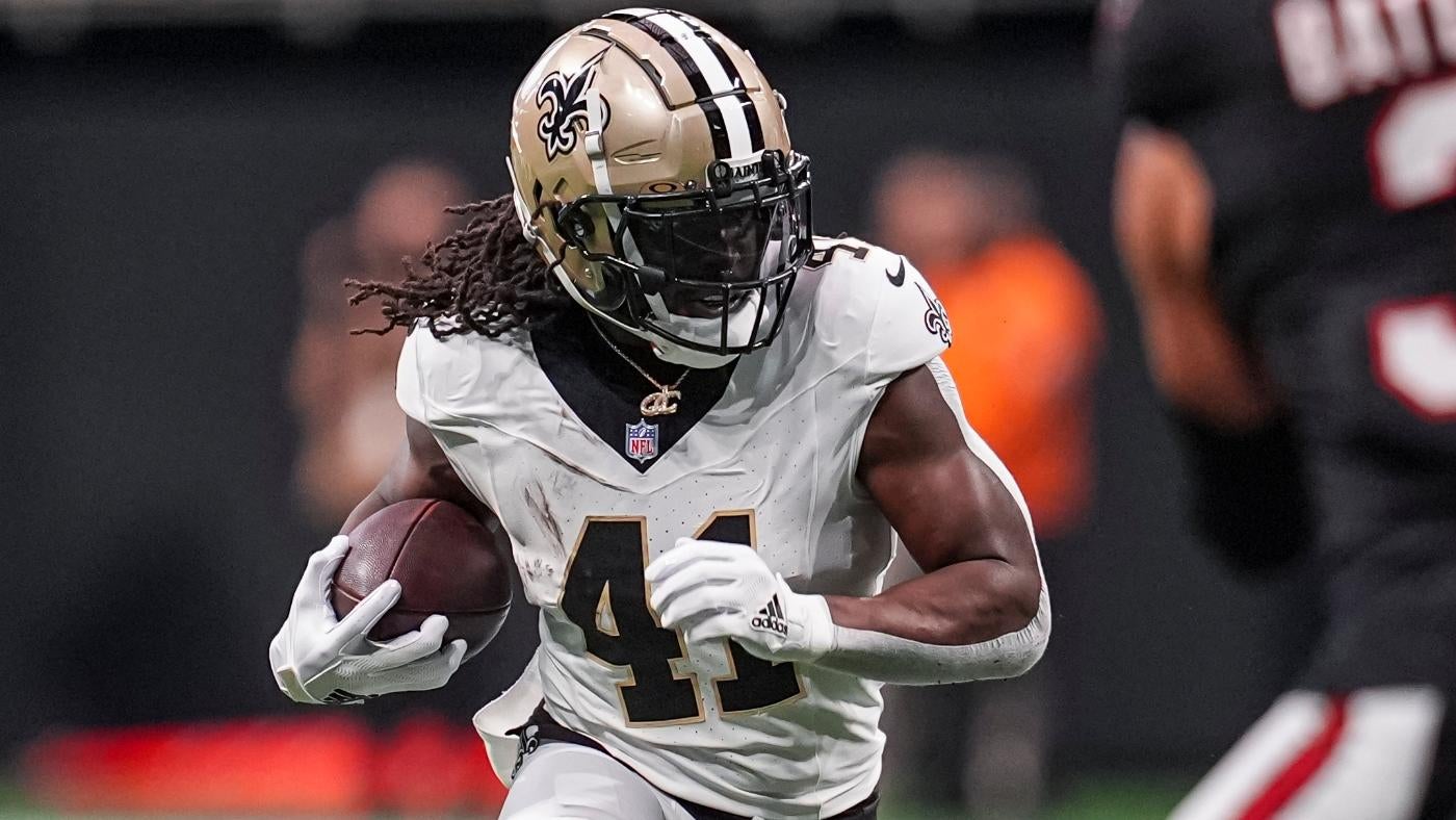 Broncos vs. Saints NFL props, AI prediction, best Thursday Night Football picks: Alvin Kamara under 68.5 yards