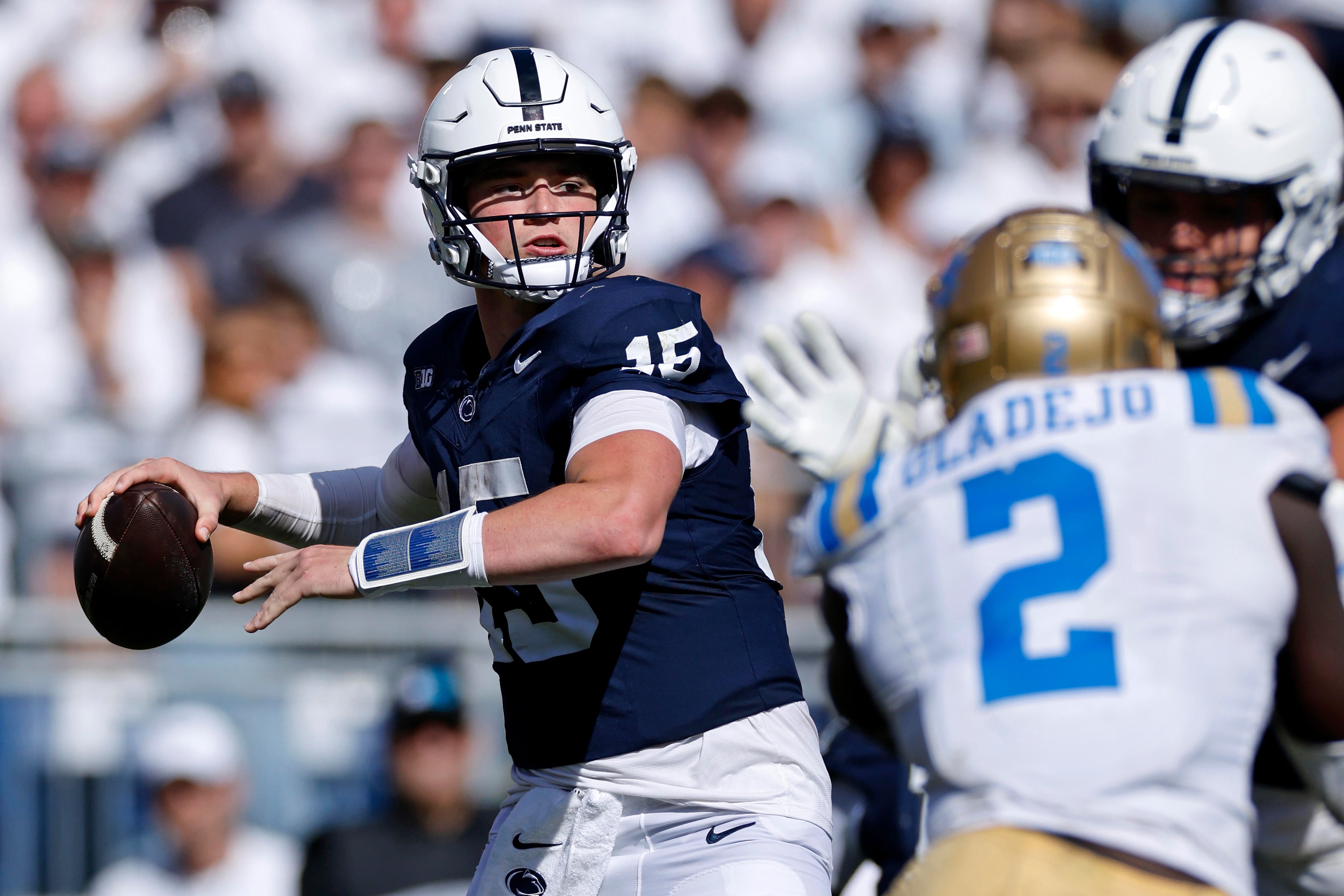 Penn State moves past UCLA, 2711 Stream of General Videos