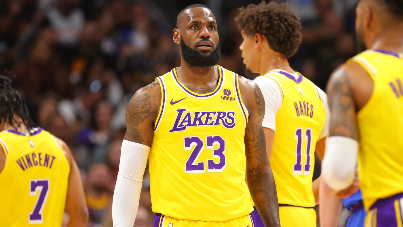 Netflix show reveals LeBron James' true feelings on Lakers' minutes restriction: 'This s---'s garbage'