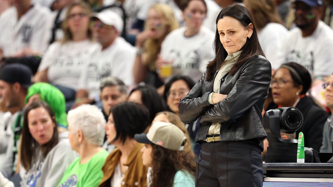 WNBA Finals: Liberty coach Sandy Brondello pleads with referees to 'just be fair' in decisive Game 5