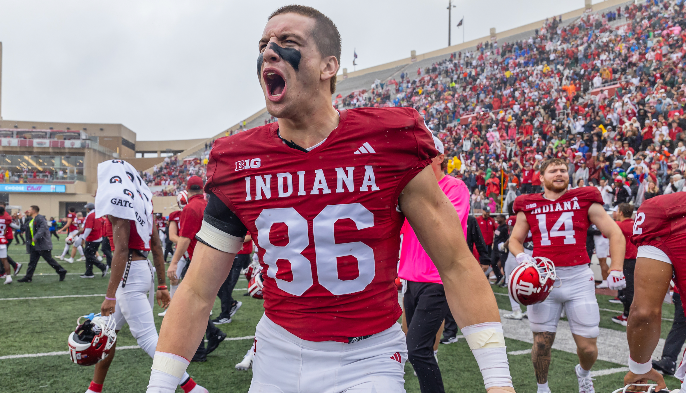 College Football Playoff Rankings projection: Indiana replaces Iowa State, Texas' fall disrupts at-large order