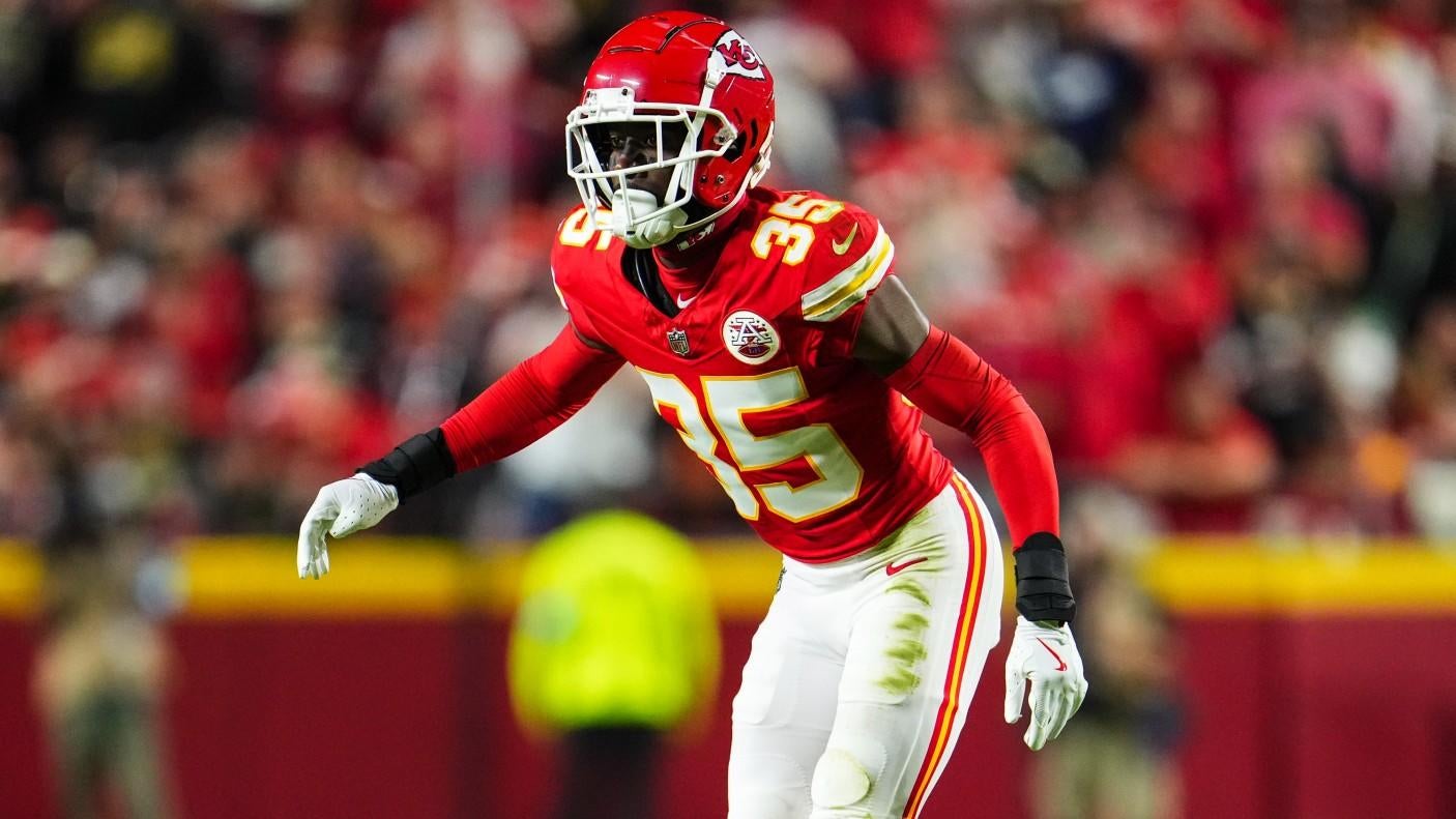 Chiefs' Jaylen Watson suffers fractured ankle, could be out for the season, per report