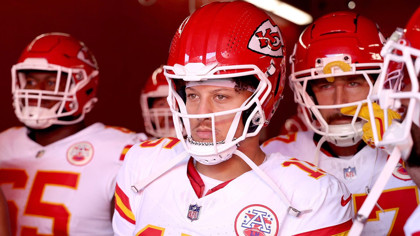 NFL 2024 playoff picture, standings for Week 8: Chiefs stand as last unbeaten team; Lions take over NFC lead